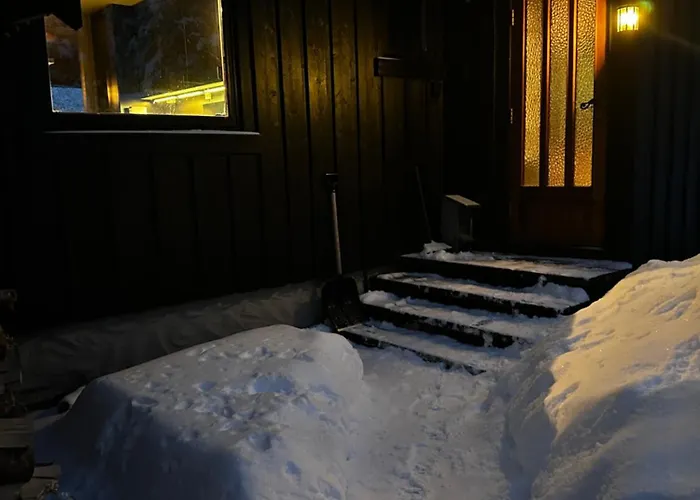 펜션 Hemsedal 200m2 /5 Sov/10 Senger/2 Familier Ulsak