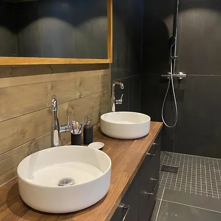 Hemsedal 200m2 /5 Sov/10 Senger/2 Familier Ulsak