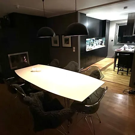 Hemsedal 200m2 /5 Sov/10 Senger/2 Familier * Ulsak